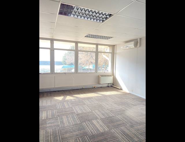 511M² OFFICE TO LET IN KELVIN
